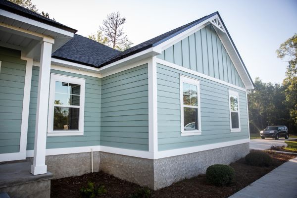 Residential Siding Repair in Roseville