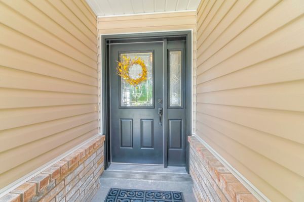 Siding Panel Repair in Roseville